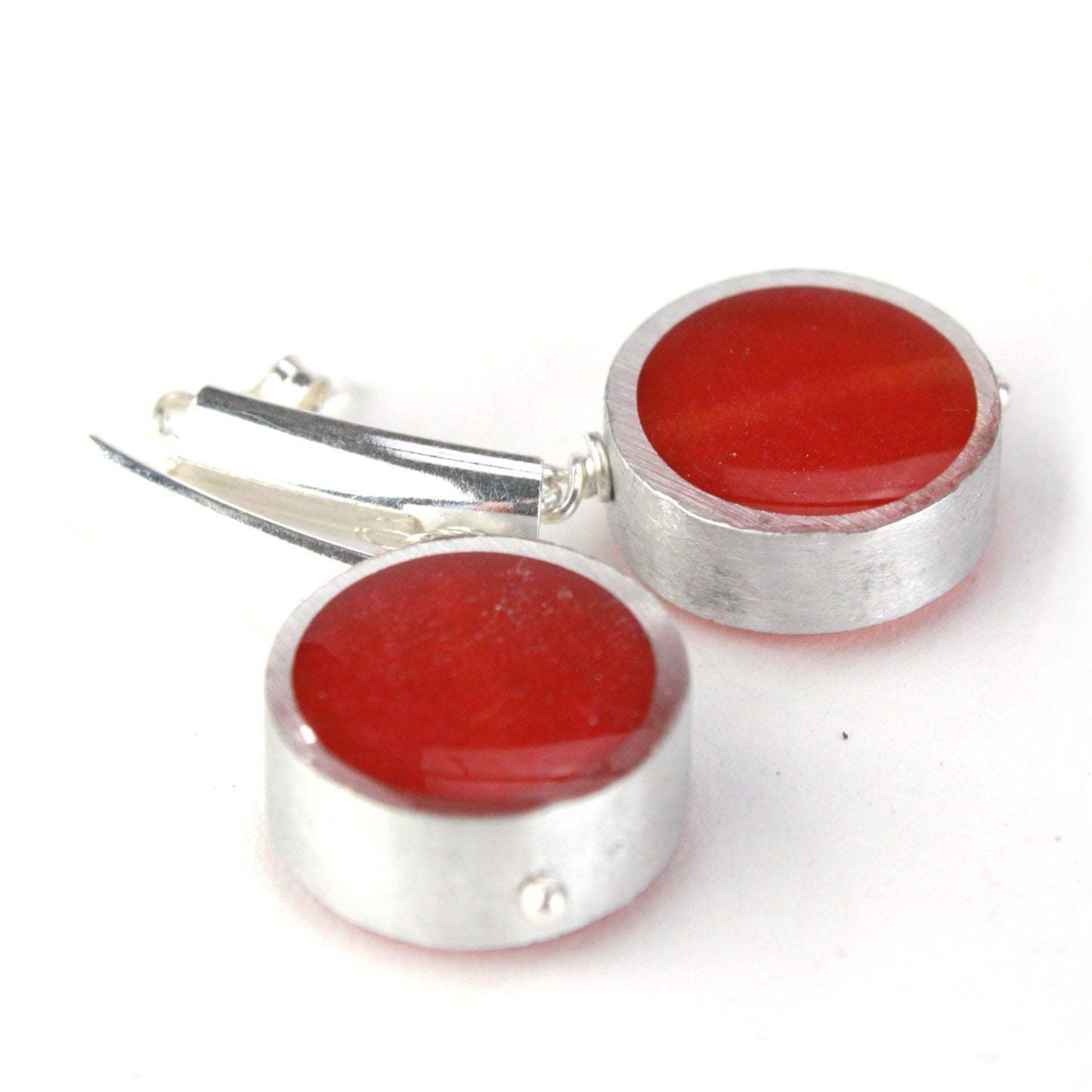 Resinique post studs - Light Red