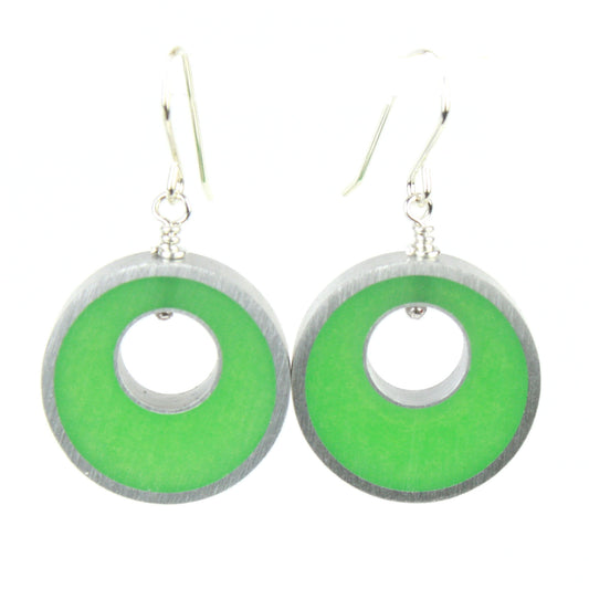 Spotlight earrings in green