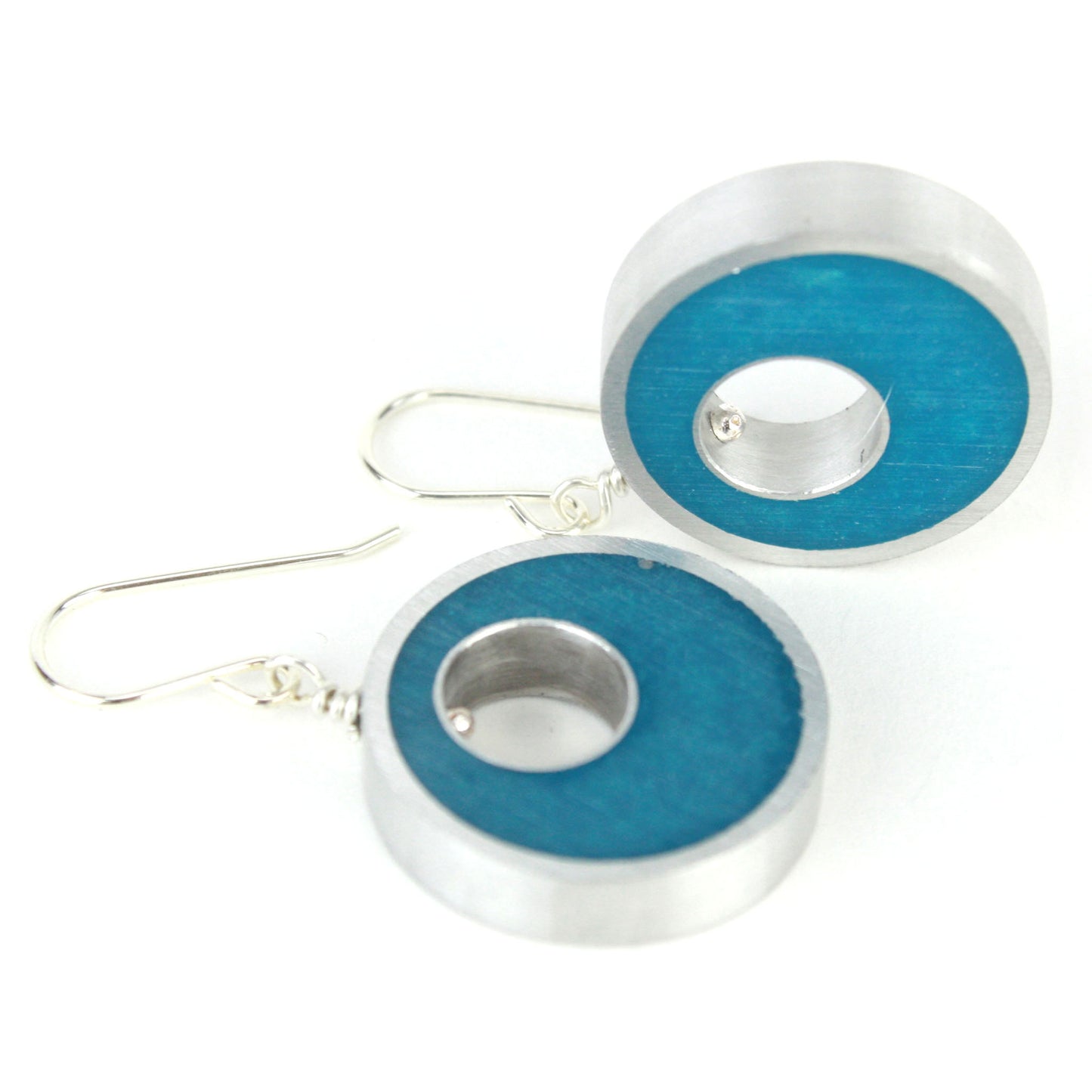 Spotlight earrings in blue-green