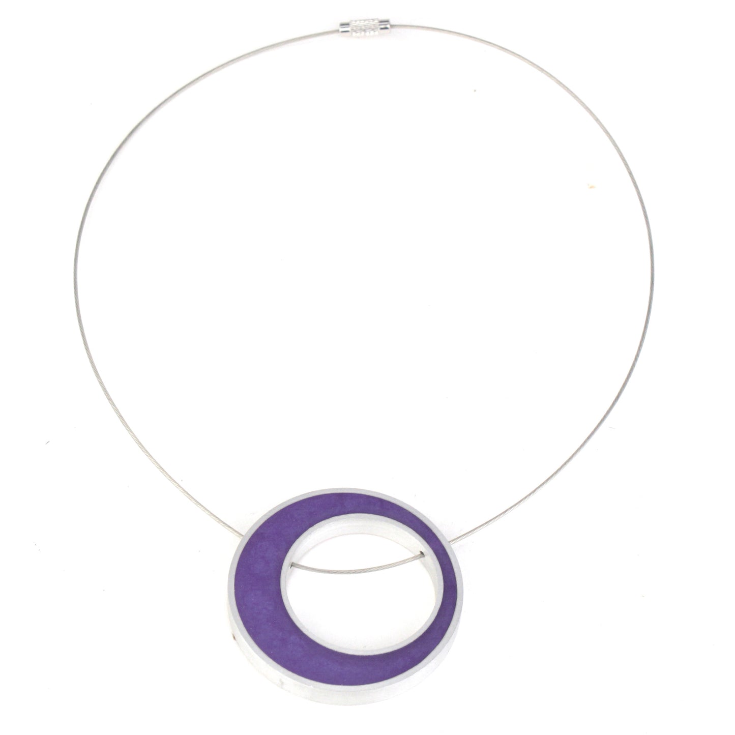 Solo spotlight necklace -dark purple