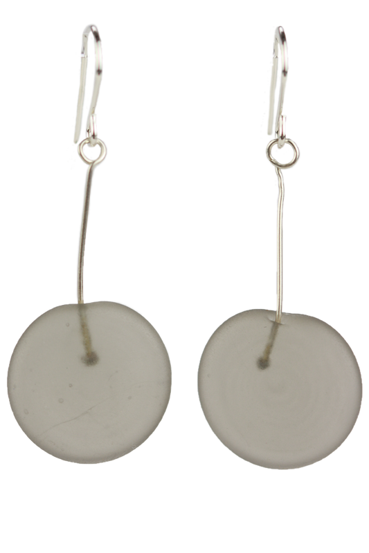 Tab earrings grey