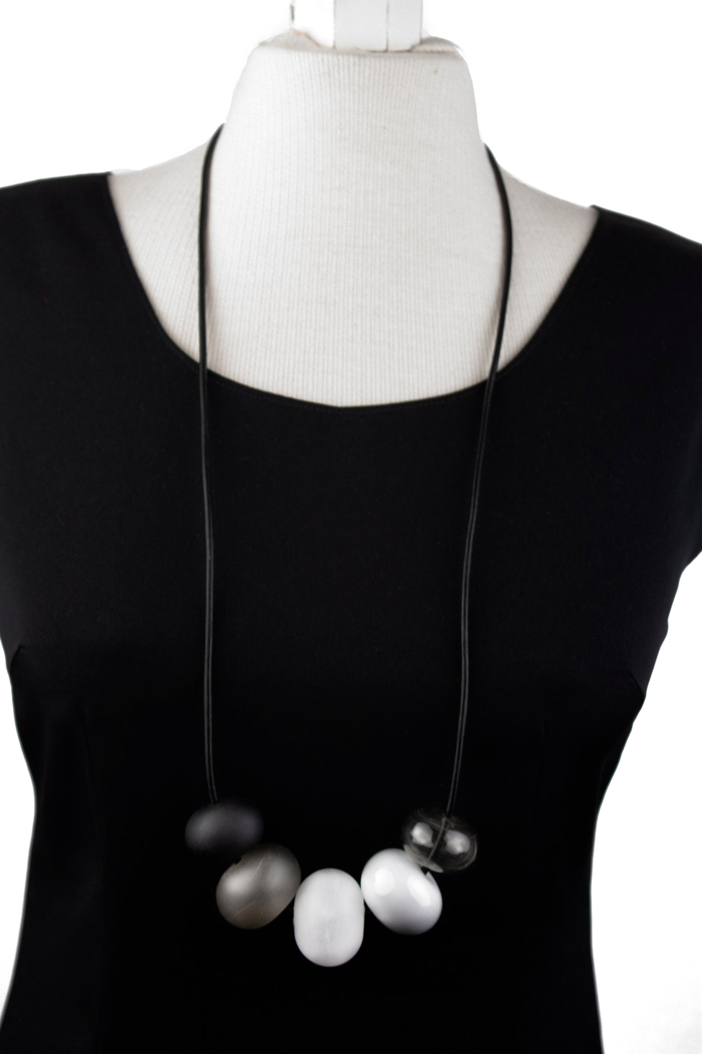 5 bubble bead necklace - black, white and gray