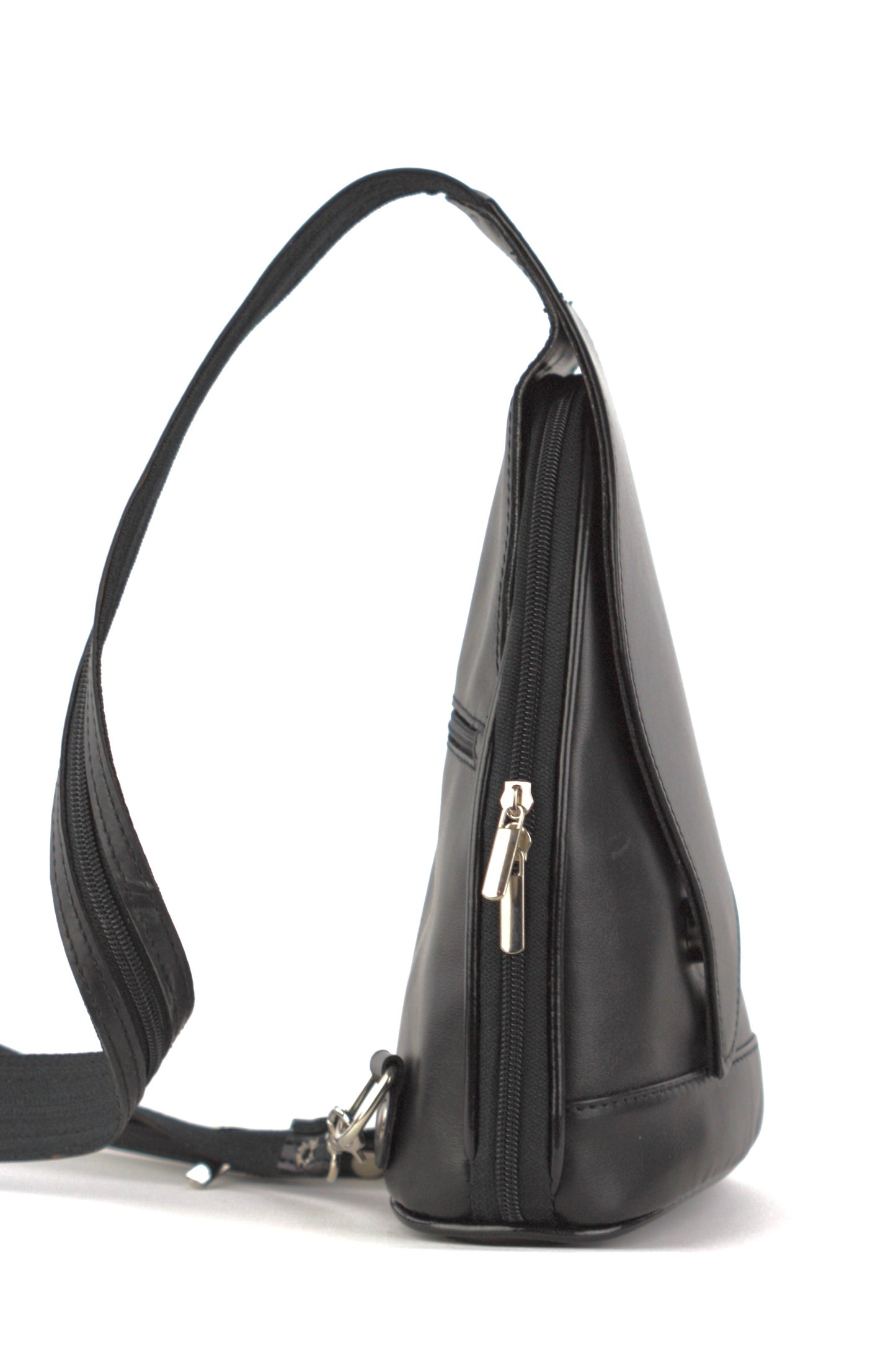 Foglia backpack in black