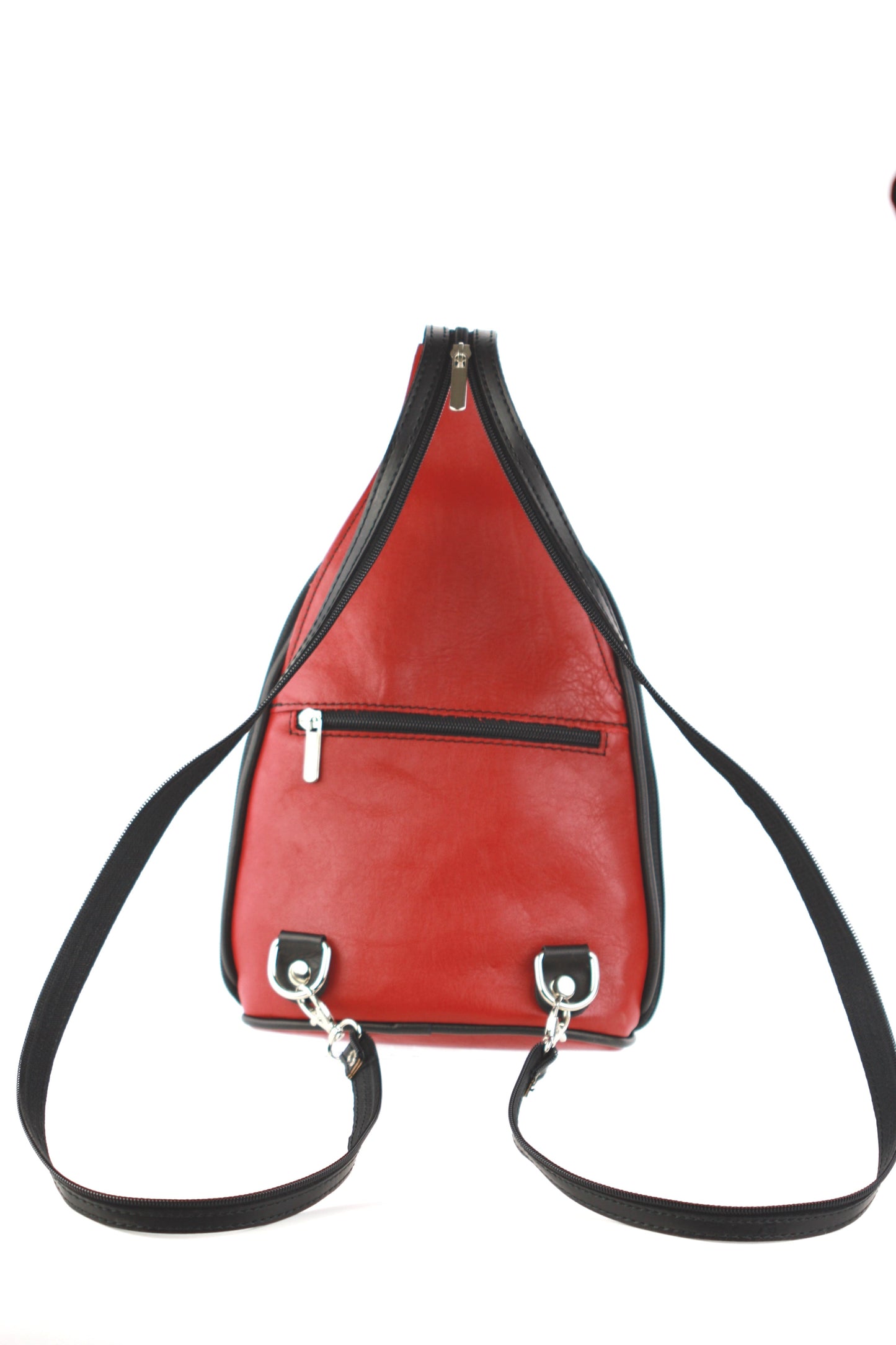 Foglia backpack in red with black contrast